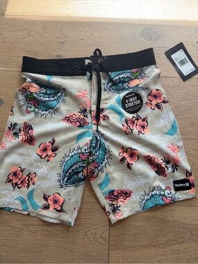 NWT Hurley Boys Board Shorts Surf Skull Tropical Floral Swim Trunks Size 8